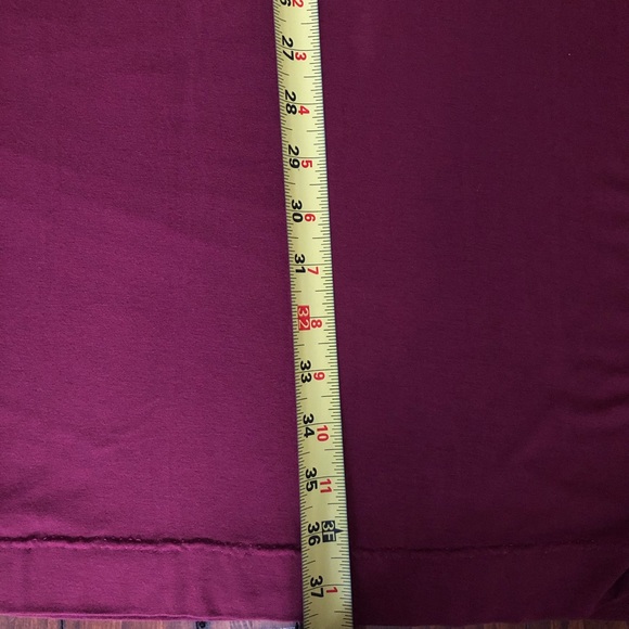 ❌ SOLD ❌ Maxi Skirt Stretchy in Burgundy - Picture 6 of 7